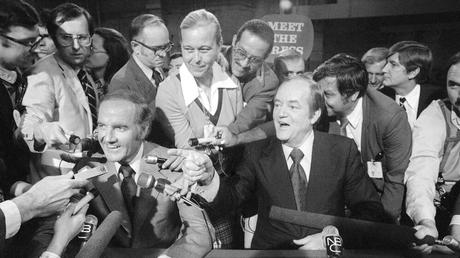 À La Recherche Du Temps Perdu********************Fear & Loathing on the Campaign Trail '72 de Hunter S. Thompson