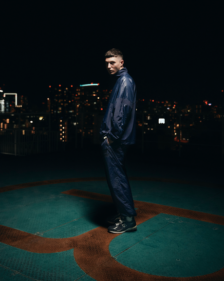 N.hoolywood et Invincible présentent leur seconde New Balance 2002R