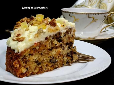 Ginger and walnut Carrot Cake. Gâteau de carottes aux noix et au gingembre Ginger and walnut Carrot Cake. Gâteau de carottes aux noix et au gingembre