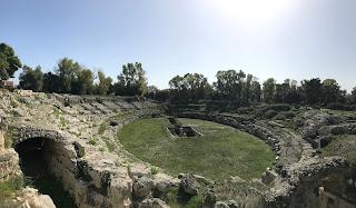 Dans l'antique Neapolis de Syracuse