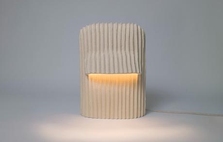 RELLA lampe à poser en céramique par Raquel Pau RELLA lampe à poser en céramique par Raquel Pau