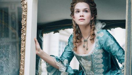 Marie-Antoinette (Saison 1, épisodes 1 et 2) : de Vienne à Versailles