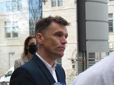 Épais Brouillard Épais Brouillard