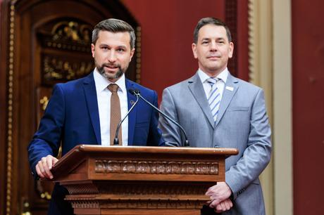 Épais Brouillard Épais Brouillard