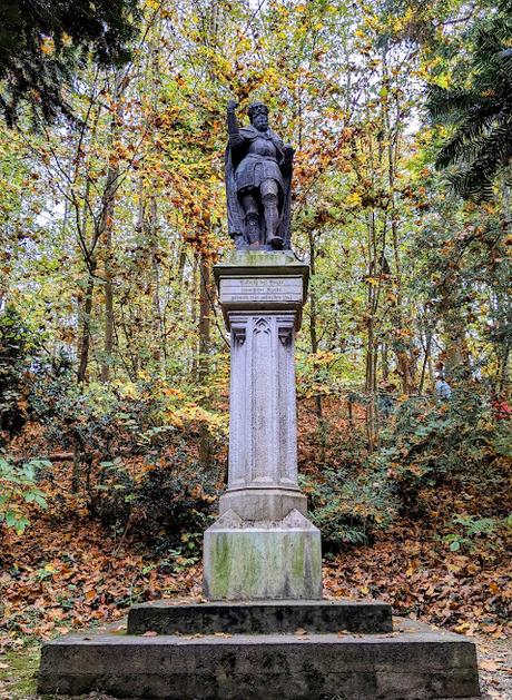 Histoire de Louis le Bavarois (Ludwig der Bayer, 1281-1347) — Sa statue en bronze à Landshut
