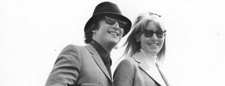 L’ex-femme de John Lennon s’est teint les cheveux en blond pour attirer son attention : ” Je n’avais pas l’intention d’être dépassée “.