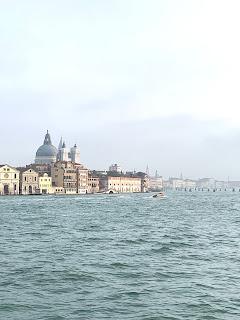 vue de Venise depuis l'ile de la Giudecca eau lagune venise