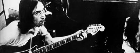 La Fender Bass VI est la guitare basse la plus vendue cette année grâce aux Beatles.