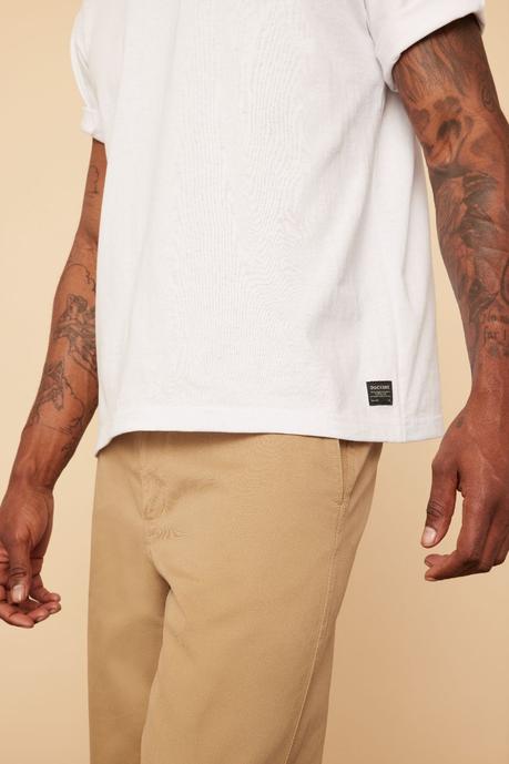 Dockers® continue à se réinventer sans oublier ses fondamentaux Dockers® continue à se réinventer sans oublier ses fondamentaux