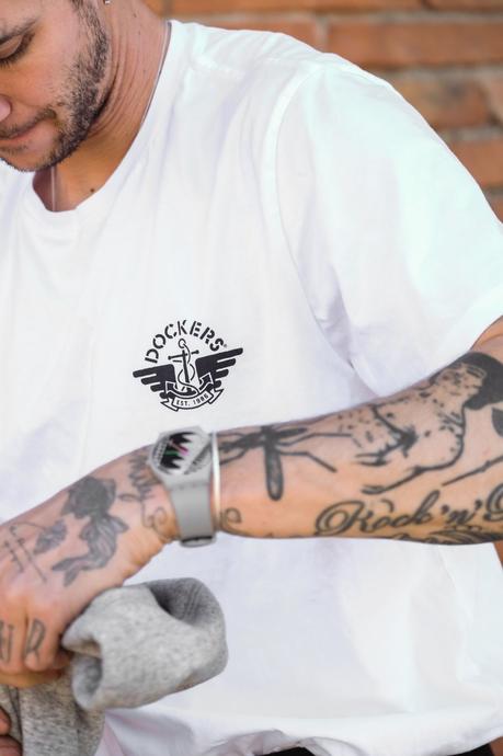 Dockers® continue à se réinventer sans oublier ses fondamentaux Dockers® continue à se réinventer sans oublier ses fondamentaux