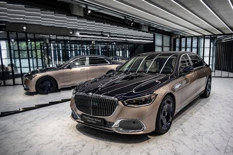 Le concept Mercedes-Maybach Haute Voiture combine le luxe automobile et la haute couture.