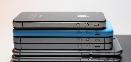 pile de divers modèles d'iphone