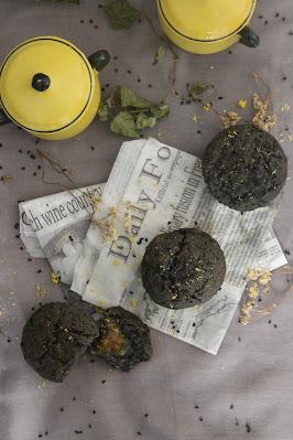 Muffins au sésame noir coeur citron vegan
