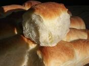 Dinner rolls (petits pains briochés)