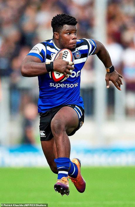 Le joueur de rugby Levi Davis est porté disparu.  Il n'y a eu aucune observation confirmée de M. Davis en trois semaines