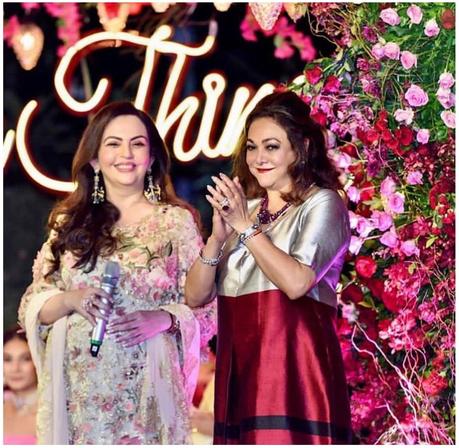 Tina Ambani publie un portrait de famille pour souhaiter à son neveu, Arjun Kothari, le jour de son 3e anniversaire de mariage