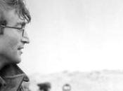 John Lennon ordonné Ringo Starr déplacer lorsqu’il rejoint Beatles pour montrer “qui était patron”.