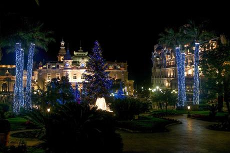 Allée des Boulingrins à Monte-Carlo - Noël à Monaco © Zil - licence [CC BY-SA 3.0] from Wikimedia Commons