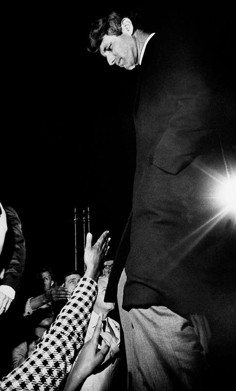 La Colline Où Elles Iront Peut-Être Y Mourir