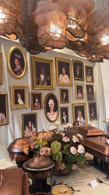 Les fans de Kardashian révèlent que la famille de la théorie sauvage a retrouvé Caitlyn Jenner pour Thanksgiving après avoir remarqué des détails dans la vidéo Les fans de Kardashian révèlent que la famille de la théorie sauvage a retrouvé Caitlyn Jenner pour Thanksgiving après avoir remarqué des détails dans la vidéo