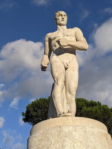 Le Foro italico et le Stadio dei Marmi à Rome - 62 photos de sculptures et d'architecture sportives au temps du fascisme mussolinien