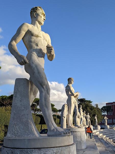 Le Foro italico et le Stadio dei Marmi à Rome - 62 photos de sculptures et d'architecture sportives au temps du fascisme mussolinien