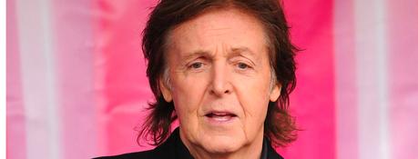 Paul McCartney explique sa fierté pour le classique des Beatles “Blackbird”.