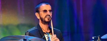 Ringo Starr vendra des statues de mains en signe de paix pour une œuvre de charité