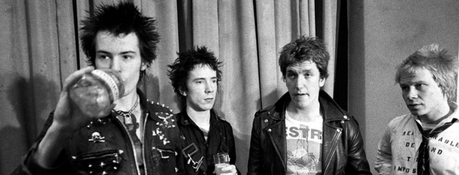 Pourquoi George Harrison a critiqué les Sex Pistols et le punk rock ? George Harrison n'aimait pas le punk rock