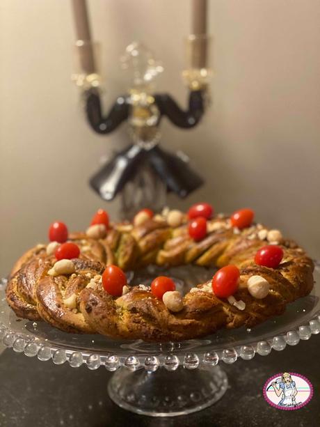 Couronne des Fêtes: la babka au pesto de noix macadamia Couronne des Fêtes: la babka au pesto de noix macadamia