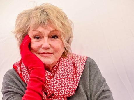 Mylène Demongeot, naturellement chat !