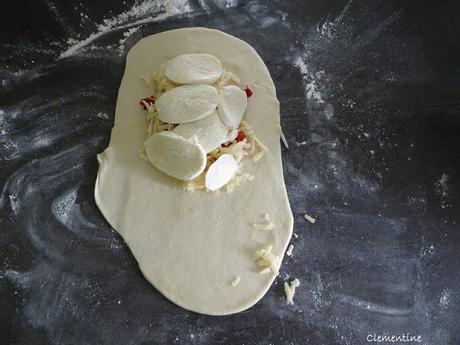 Gözleme farci avec de la 'nduja et du fromage de Donna Hay Gözleme farci avec de la 'nduja et du fromage de Donna Hay