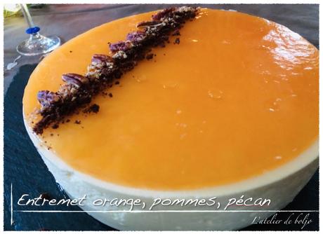 Entremet orange Cointreau, coulant et croustillant pécan, pommes caramélisées, brownie pécan, pour bûche ou cercle.