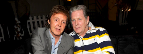 Pet Sounds” vs “Sgt. Pepper’s” vs “Smile” – qui a eu l’album pop psychédélique ultime ? Paul Mccartney et Brian Wilson