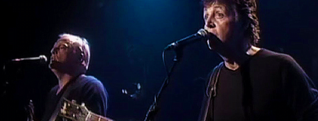 David Gilmour, de Pink Floyd, est l'un des guitaristes les plus uniques et les plus respectés de tous les temps. Son travail sur la six-cordes est à la base de l'un des groupes les plus influents qui aient jamais existé. Le catalogue des pionniers du rock psychédélique/prog ne serait pas le même sans la contribution essentielle de Gilmour, un homme que l'on ne peut que qualifier de génie.