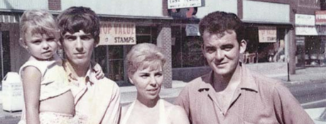 Les Beatles sont devenus populaires aux États-Unis avec l’aide de Louise, la sœur de George Harrison. Lors d'une interview accordée par The Oklahoman Video Archive, Louise a révélé qu'elle avait essayé de faire passer la musique des Beatles à la radio dans l'Illinois avant la visite de George en 1963. Elle est peut-être aussi à l'origine de l'une des performances les plus célèbres des Beatles.