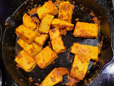 Tofu à l'indienne avec biriyani