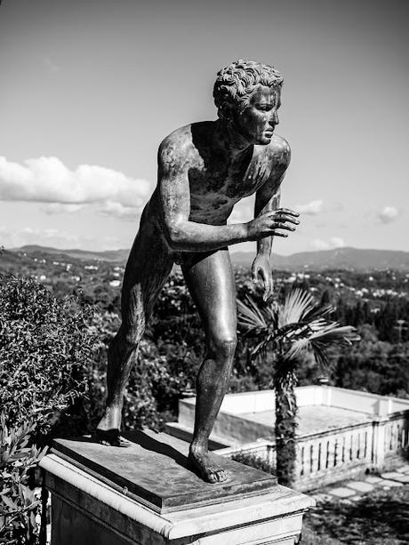 Achilleion — 10 photos en noir et blanc de Marco Pohle (Troisième série)