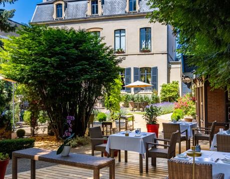 Hôtels spa en Bourgogne : nos meilleures adresses pour un séjour détente ! Le Cèdre, hôtel et spa