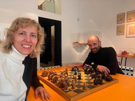 La magie des échecs à la galerie Morandi