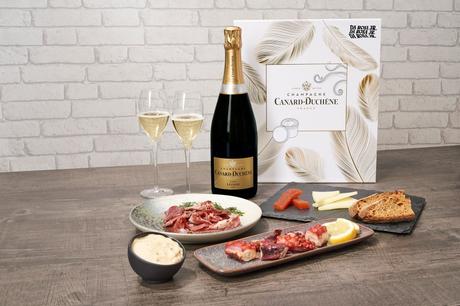 CANARD-DUCHÊNE x DA ROSA Jr, la collaboration des fêtes. CANARD-DUCHÊNE x DA ROSA Jr, la collaboration des fêtes.