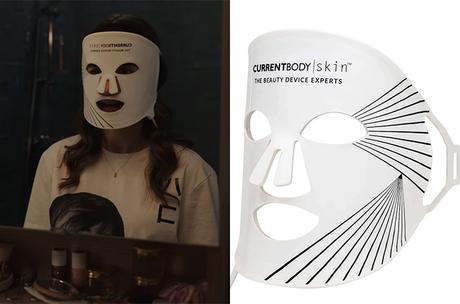 EMILY IN PARIS : Emily’s anti-ageing flexible LED face mask in S3E01