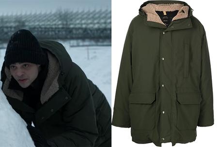 THE RECRUIT : Owen’s green parka jacket in S1E01