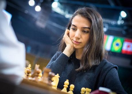 Deux joueuses d’échecs iraniennes concourent sans voile