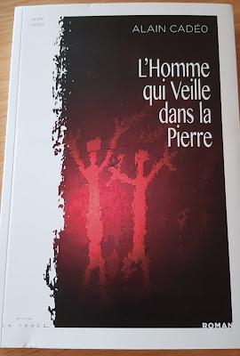L'homme qui veille dans la pierre - Alain Cadéo ♥♥♥♥♥ L'homme qui veille dans la pierre - Alain Cadéo ♥♥♥♥♥