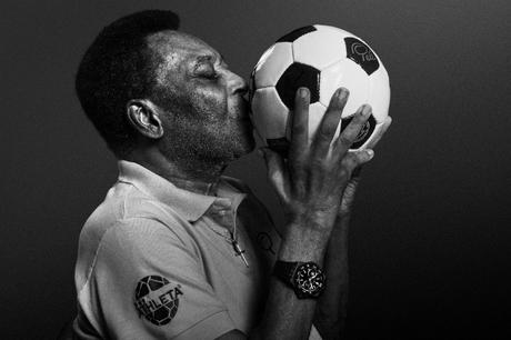 HUBLOT CÉLÈBRE LA VIE DU ROI PELÉ HUBLOT CÉLÈBRE LA VIE DU ROI PELÉ