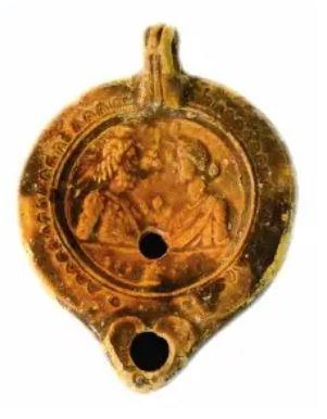 Lampe provenant de la tombe 4027 Scupi Skopje 150-220