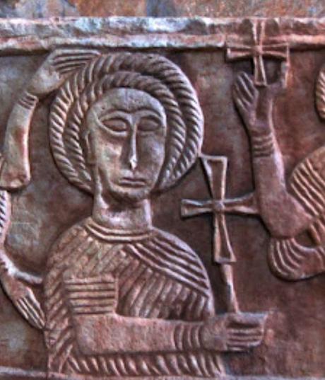 Lune-soleil : thèmes chrétiens Ermitage de quintanilla-de-las-vinas Burgos VIIeme wisigothique detail croix