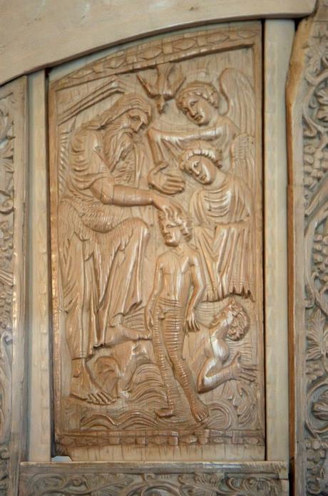 The-Baptism-of-Christ-Throne-of-Maximian-Ravenna-6th