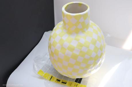 vase motif carreaux 
